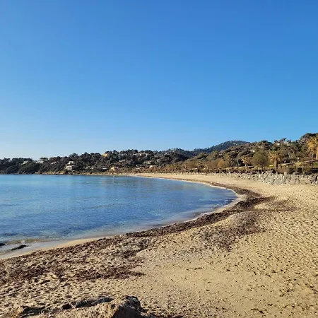 Peaceful Seaview With & Pool Access, Air Conditioning Appartamento Bormes-les-Mimosas