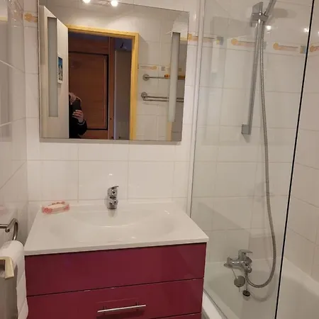 Paisible Avec Vue Panoramique Et Acces Direct Apartment Bormes-les-Mimosas
