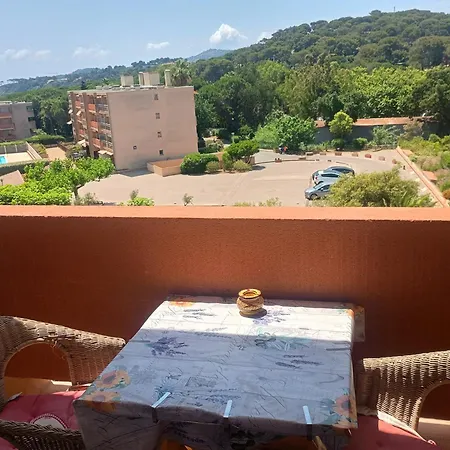 Peaceful Seaview With & Pool Access, Air Conditioning Bormes-les-Mimosas