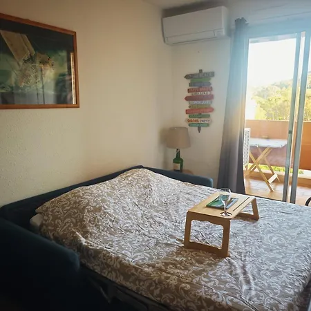 Peaceful Seaview With & Pool Access, Air Conditioning Bormes-les-Mimosas