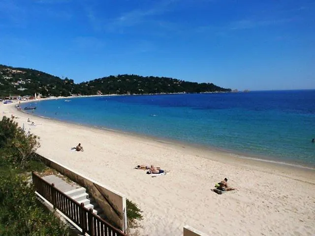 Peaceful Seaview With & Pool Access, Air Conditioning Appartement